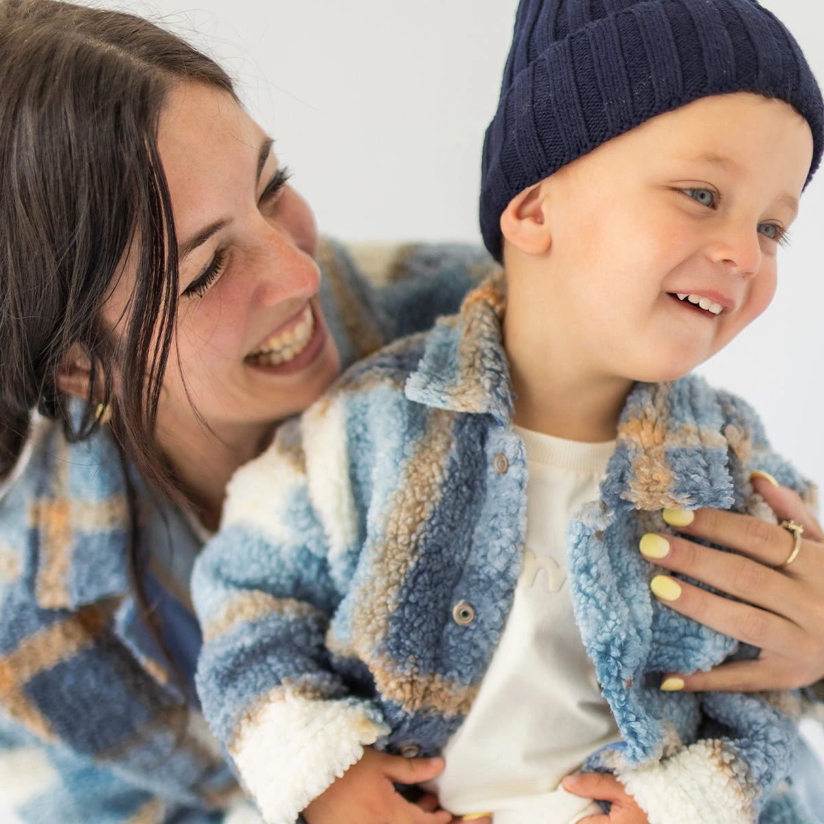 Surchemise Bleue à Carreaux, Bébé 6 Surchemise Bleue à Carreaux, Bébé – Image 6