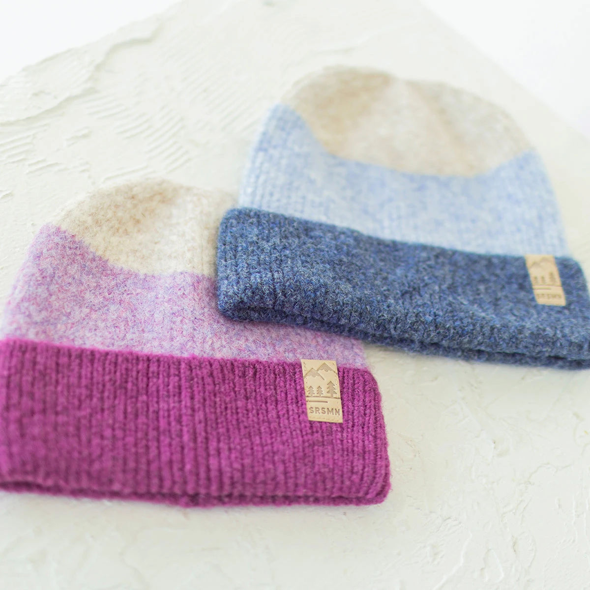 Tuque Crème Et Mauve En Tricot Avec Rayures, Enfant 2 Tuque Crème Et Mauve En Tricot Avec Rayures, Enfant – Image 2