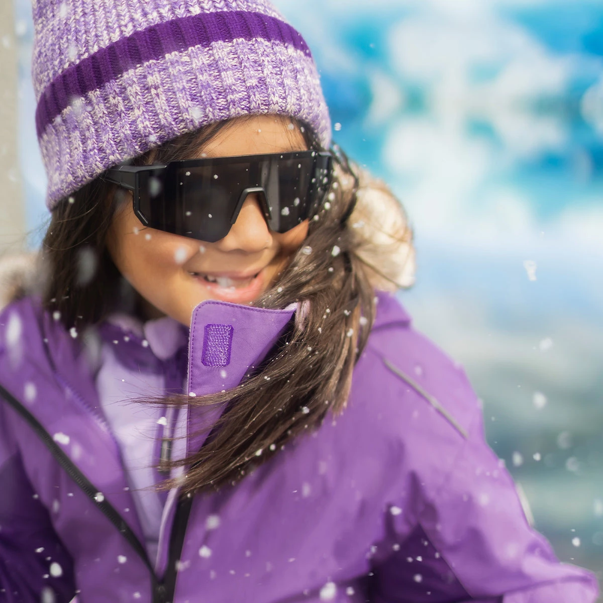 Tuque Mauve En Tricot, Enfant 2 Tuque Mauve En Tricot, Enfant – Image 2