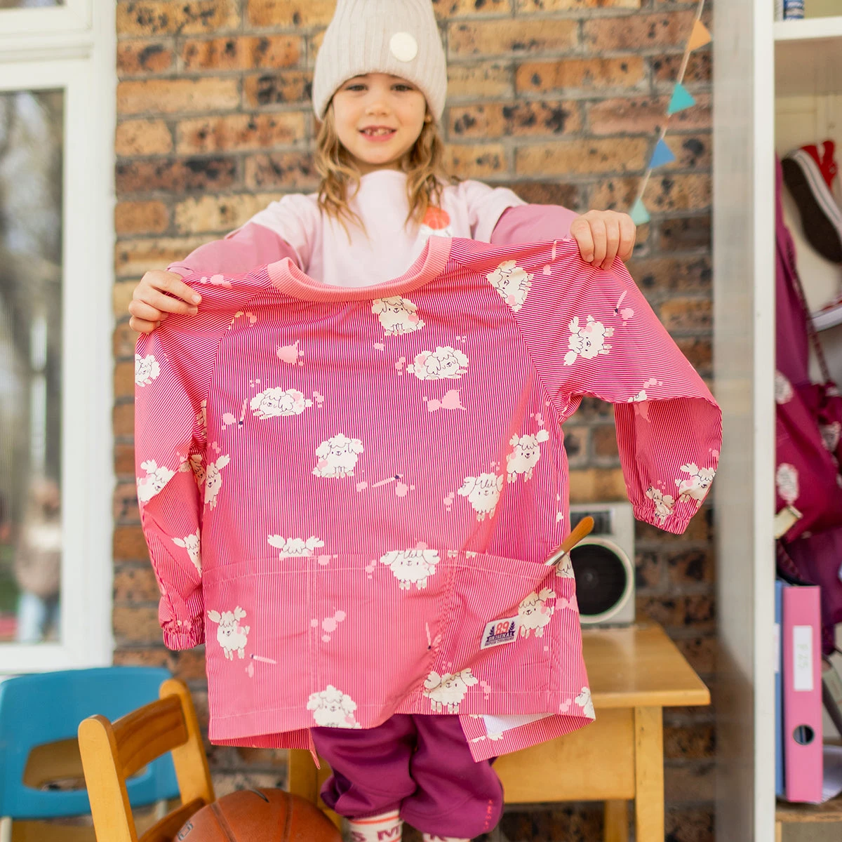 Couvre-tout Rose à Rayures Et Motifs De Chiens, Enfant 2 Couvre-tout Rose à Rayures Et Motifs De Chiens, Enfant – Image 2