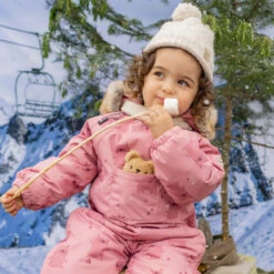 Habit De Neige Une Pièce Rose Avec Motifs, Bébé -Souris Mini Boutique 17 bb 3a288df3 6438 4ff0 b813 faea94baf313