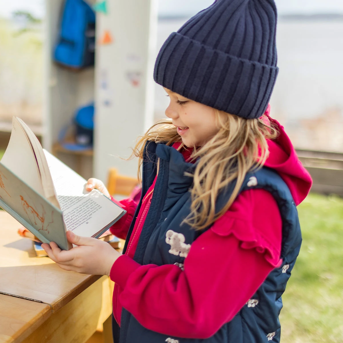 Veste Doudoune Sans Manches Bleu Marine, Enfant 4 Veste Doudoune Sans Manches Bleu Marine, Enfant – Image 4