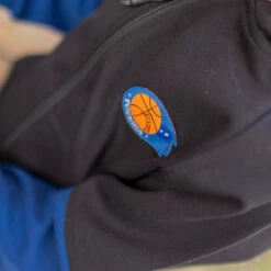 Veste à Capuchon Noire, Enfant 7 Veste à Capuchon Noire, Enfant -Souris Mini Boutique 1 sport