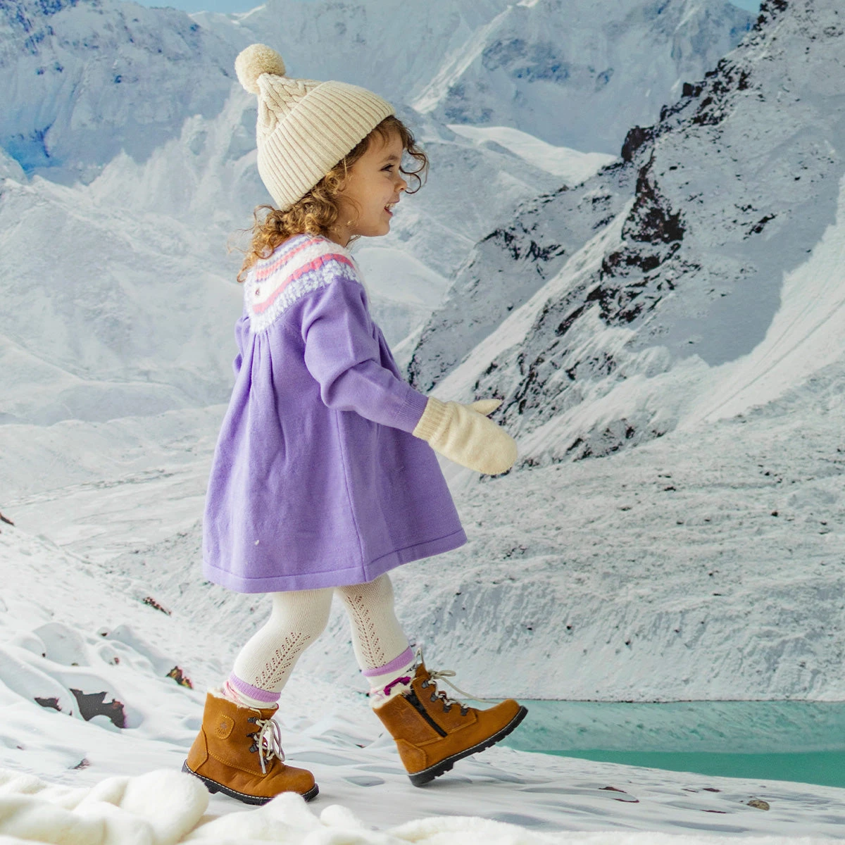 Robe Mauve En Tricot Avec Motifs, Bébé 3 Robe Mauve En Tricot Avec Motifs, Bébé – Image 3