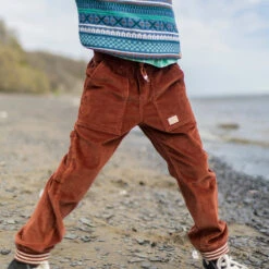 Pantalon Brun En Velours Côtelé, Enfant 9 Pantalon Brun En Velours Côtelé, Enfant -Souris Mini Boutique 32 yeti