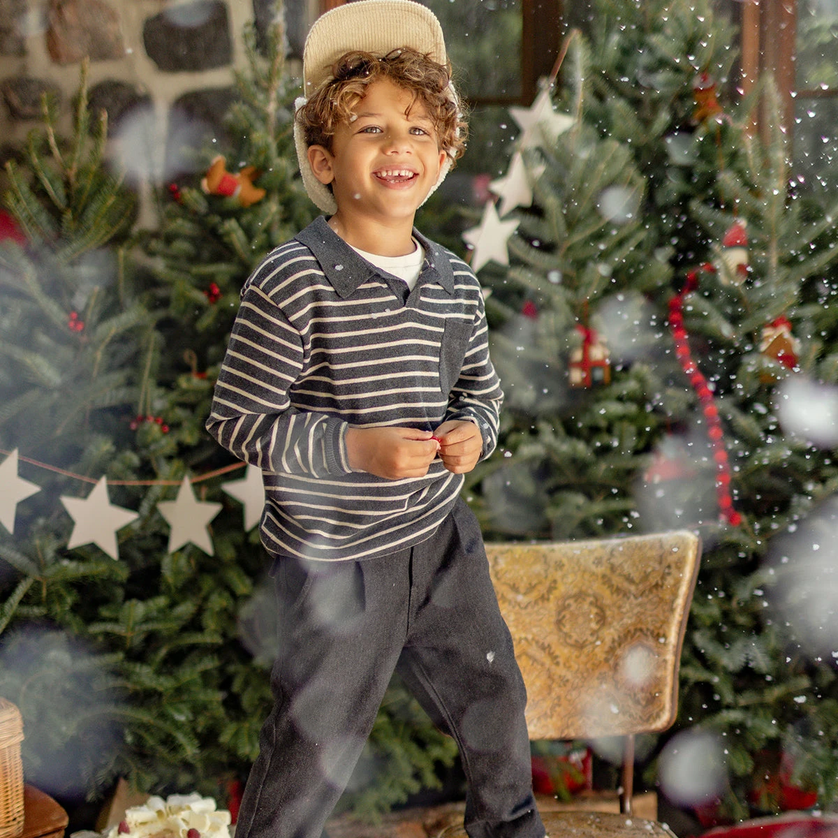 Polo Gris En Tricot Avec Rayures, Enfant 4 Polo Gris En Tricot Avec Rayures, Enfant – Image 4