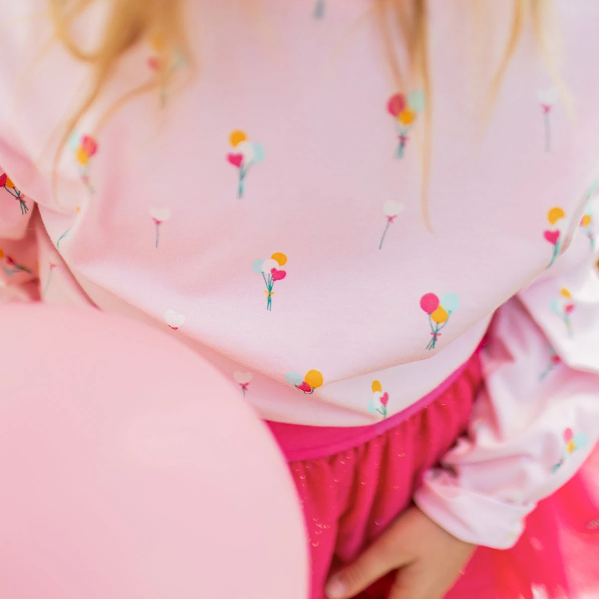 T-shirt Rose à Motifs De Ballons, Enfant 3 T-shirt Rose à Motifs De Ballons, Enfant – Image 3