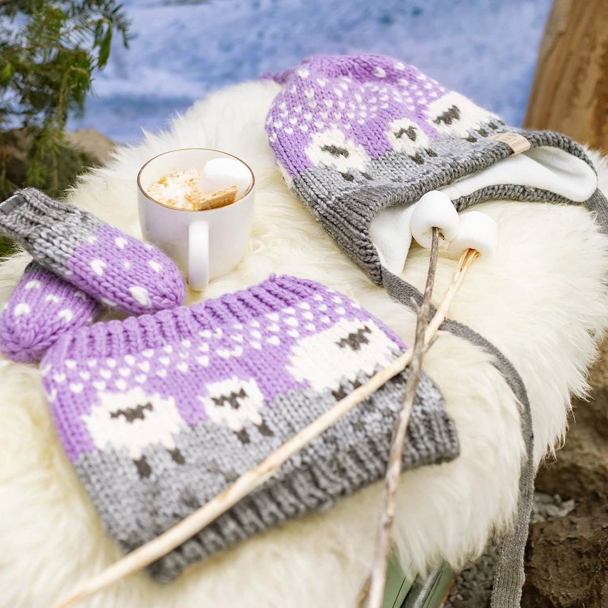 Cache-cou Mauve En Tricot Avec Moutons, Bébé 2 Cache-cou Mauve En Tricot Avec Moutons, Bébé – Image 2