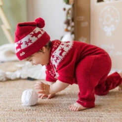 Bonnet Rouge à Motifs Jacquard, Naissance 10 Bonnet Rouge à Motifs Jacquard, Naissance -Souris Mini Boutique 6 layette