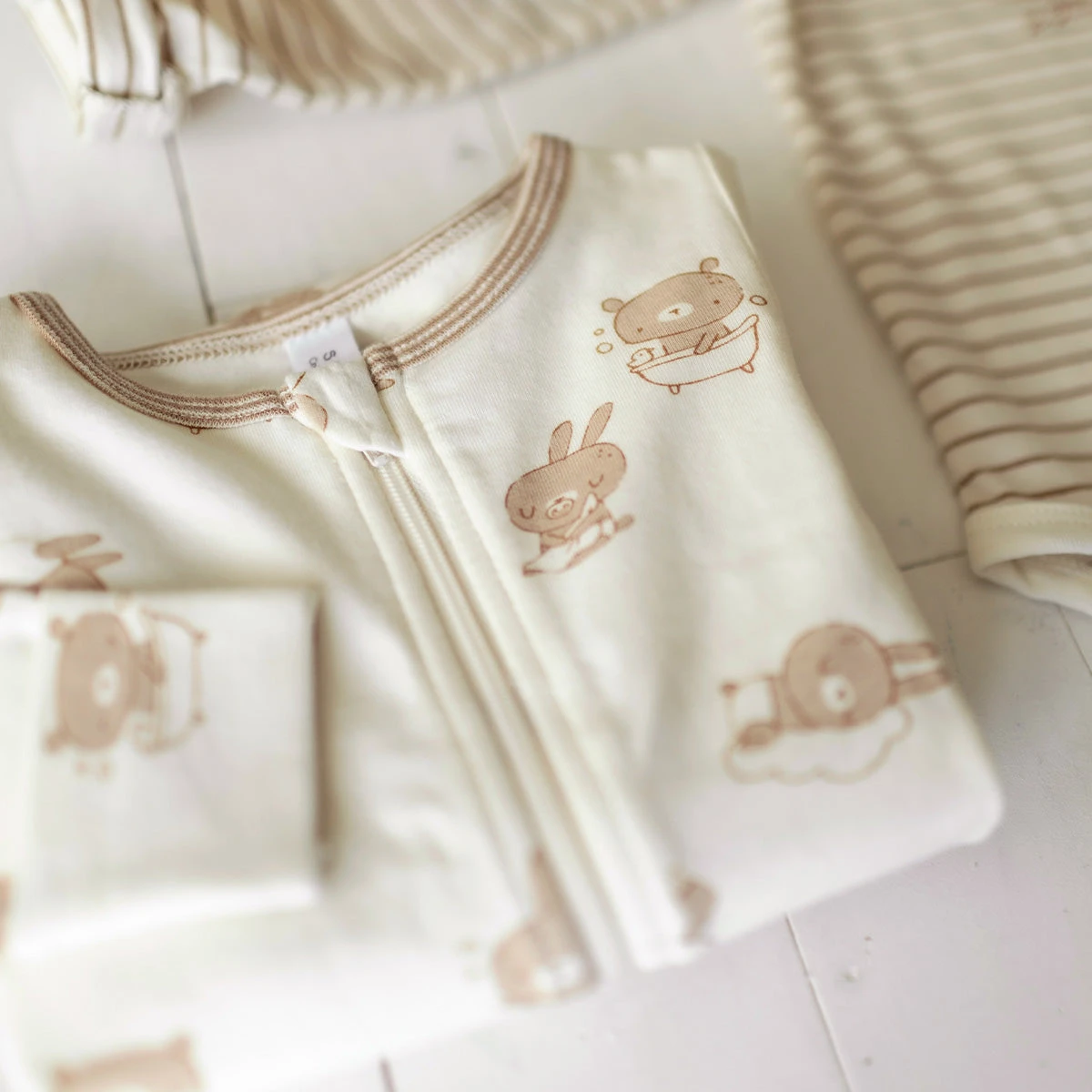 Coffret Cadeau Crème Et Beige « Le Classique » (8 Pièces), Naissance 8 Coffret Cadeau Crème Et Beige « Le Classique » (8 Pièces), Naissance – Image 8