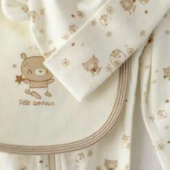 L’ensemble Pyjama, Bavoir Et Chapeau Crème Et Beige, Naissance -Souris Mini Boutique 781805854 30lot creme