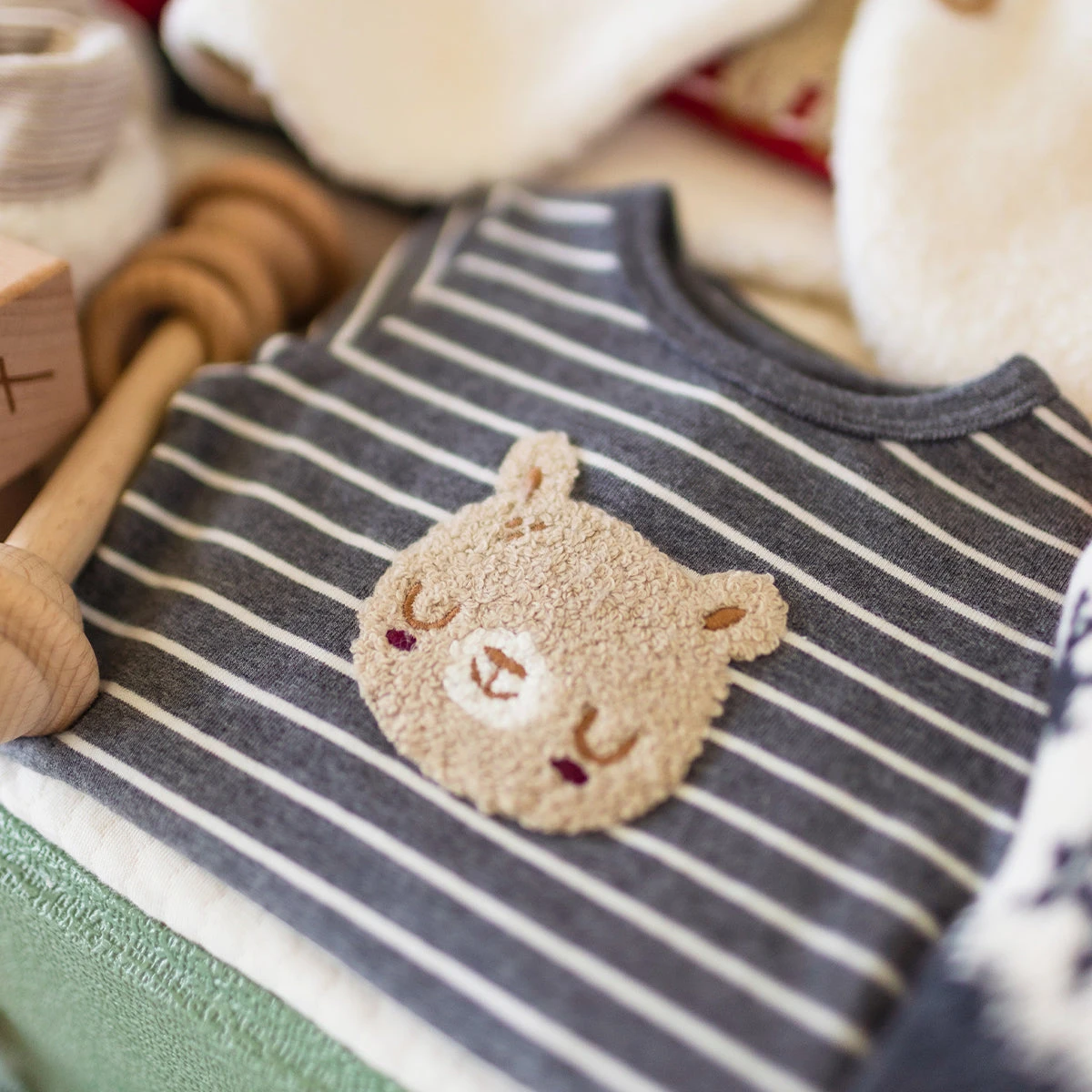 Cache-couche Gris à Rayures, Naissance 2 Cache-couche Gris à Rayures, Naissance – Image 2