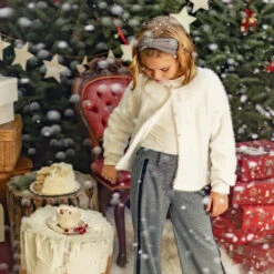 Cardigan Blanc Pelucheux, Enfant -Souris Mini Boutique 9 surprise 1