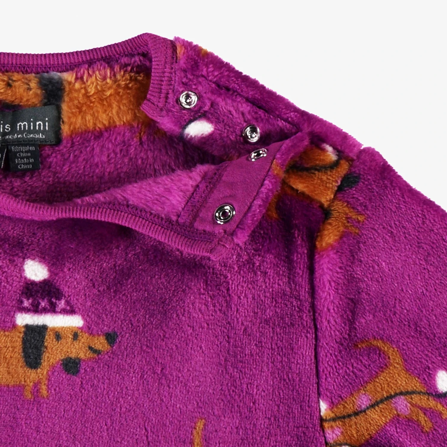 Pyjama Deux Pièces En Peluche Mauve à Motifs De Chiens, Bébé 4 Pyjama Deux Pièces En Peluche Mauve à Motifs De Chiens, Bébé – Image 4