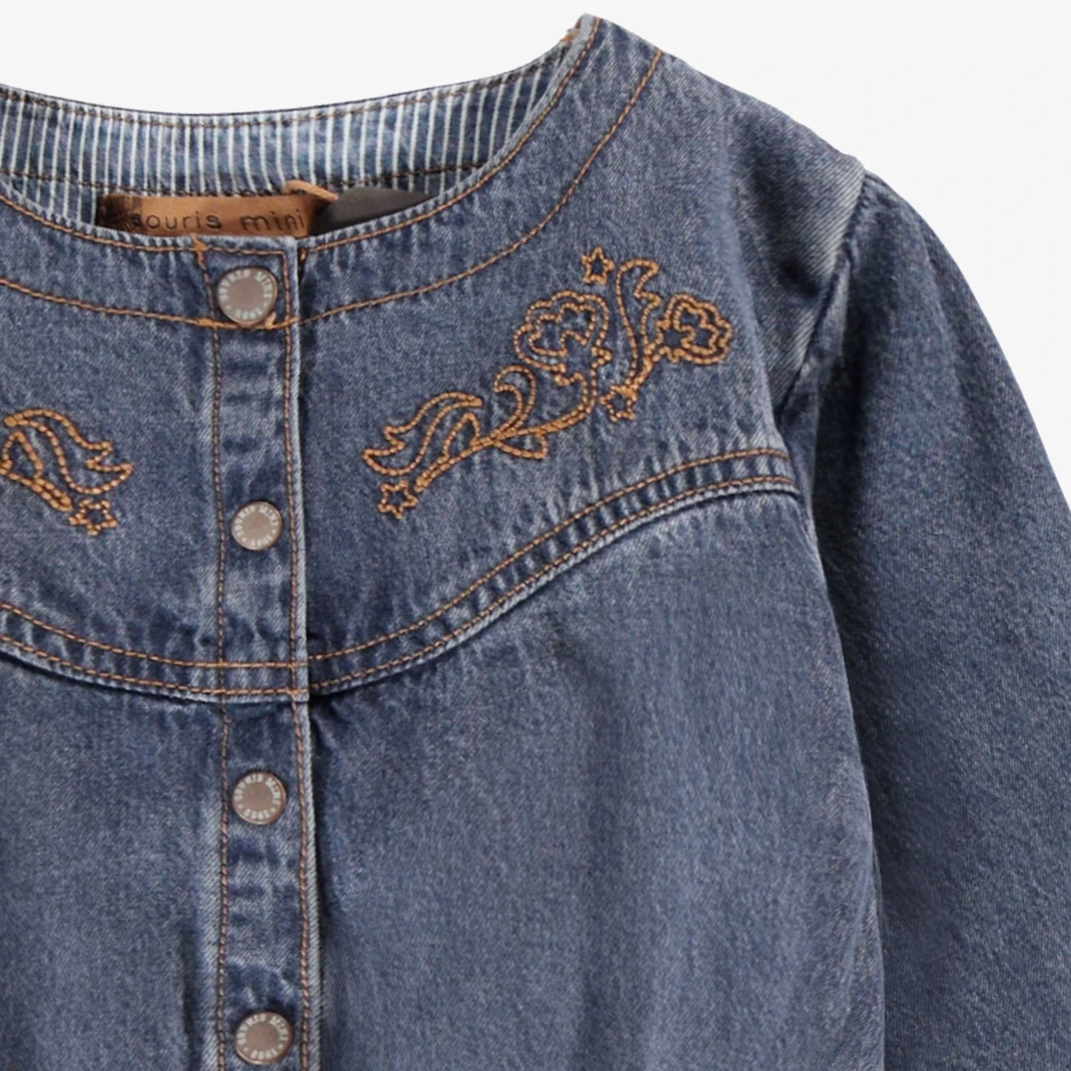 Robe Bleue En Denim Avec Broderies, Enfant 2 Robe Bleue En Denim Avec Broderies, Enfant – Image 2