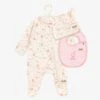 L’ensemble Pyjama, Bavoir Et Chapeau Crème Et Rose, Naissance