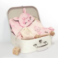 Coffret Cadeau Rose Et Crème « Le Classique » (8 Pièces), Naissance