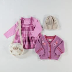 Cardigan Mauve En Tricot, Bébé 7 Cardigan Mauve En Tricot, Bébé -Souris Mini Boutique SHOP THE LOOK College Bebe 2